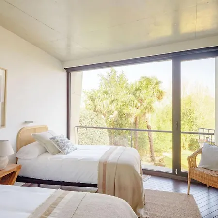 Ferienhaus Moderna Con Terrazas Jardin Privado